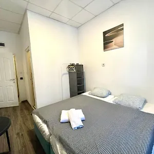  Kwatera prywatna Aradi With Private Bathroom In The Centre